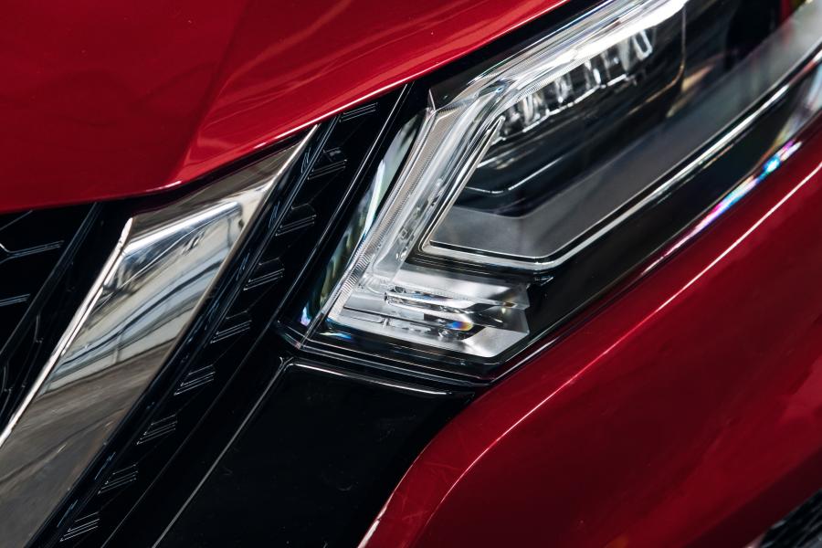 Детали экстерьера Nissan Rogue Sport 2019 года  (фото 12 из 40)